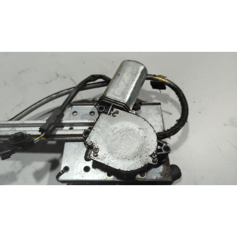 Recambio de elevalunas delantero derecho para renault magnum ab diesel referencia OEM IAM 7421275875 - Azul 11