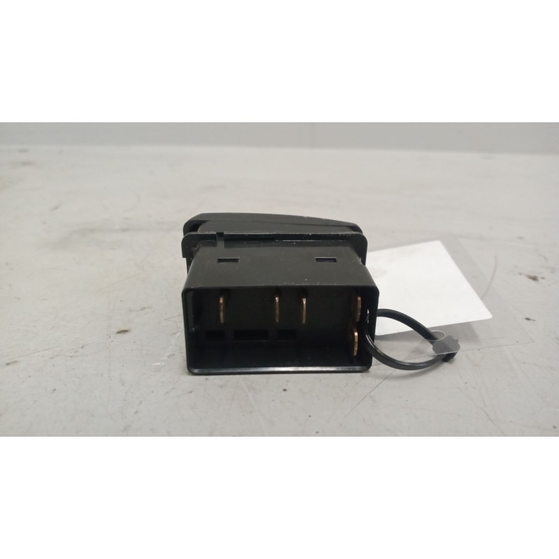 Recambio de interruptor para daf serie xf105.460 12.9 diesel referencia OEM IAM 1435602 - Blanco 2