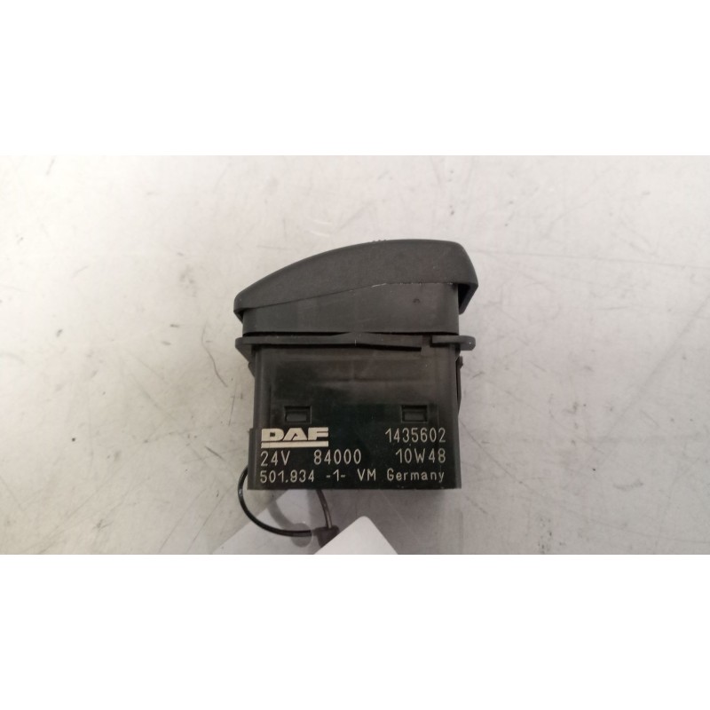 Recambio de interruptor para daf serie xf105.460 12.9 diesel referencia OEM IAM 1435602 - Blanco 4