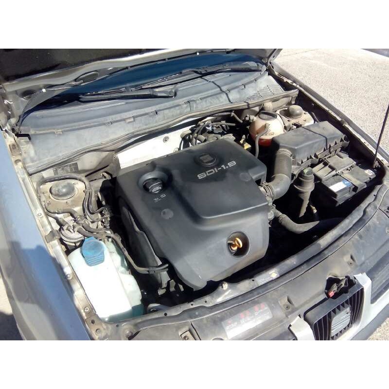 SEAT CORDOBA BERLINA (6K2)