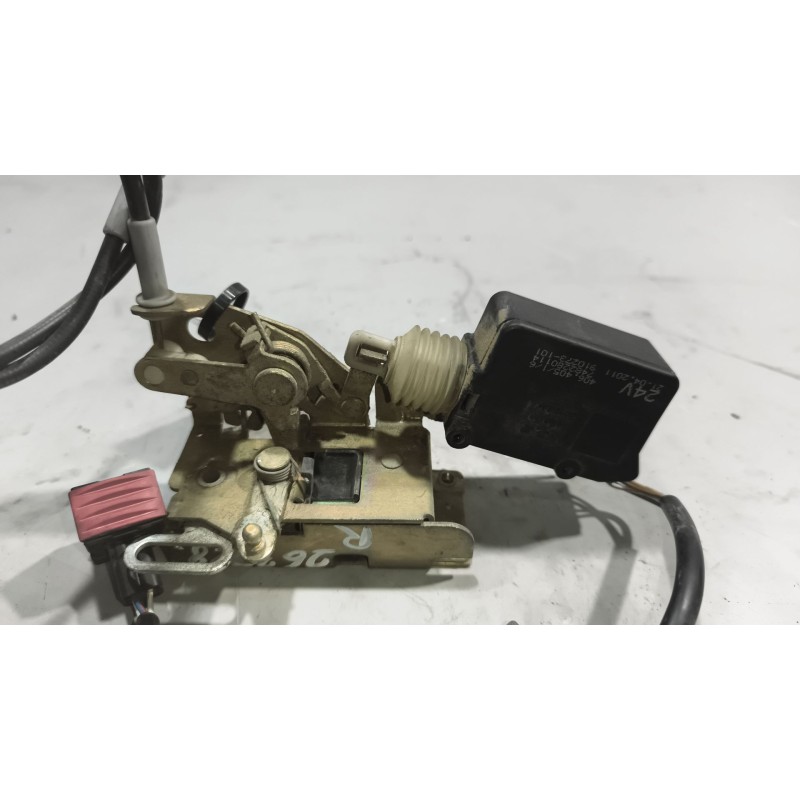 Recambio de cerradura puerta delantera derecha para renault magnum ab diesel referencia OEM IAM 7482280160 - Azul 2