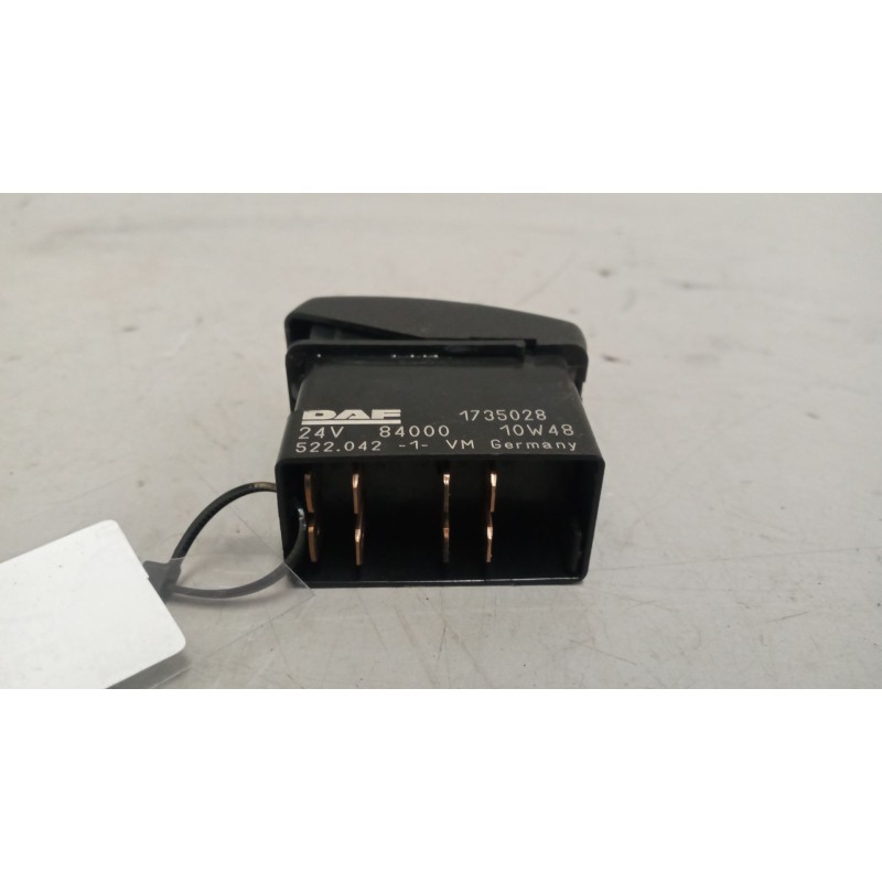 Recambio de interruptor para daf serie xf105.460 12.9 diesel referencia OEM IAM 1735028 - Blanco 3