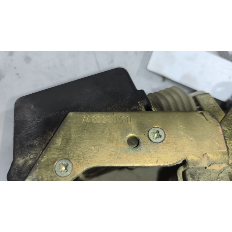 Recambio de cerradura puerta delantera derecha para renault magnum ab diesel referencia OEM IAM 7482280160 - Azul 5