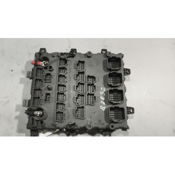 Recambio de caja reles / fusibles para renault magnum ab diesel referencia OEM IAM 7421464562  
