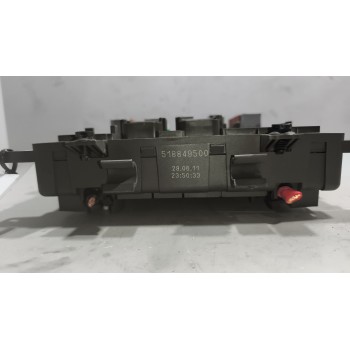 Recambio de caja reles / fusibles para renault magnum ab diesel referencia OEM IAM 7421464562  