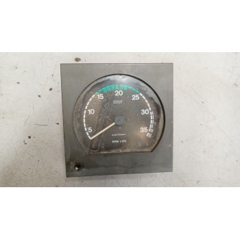 Recambio de cuadro instrumentos para iveco eurocargo 3.9 diesel referencia OEM IAM 98474450  CUENTA REVOLUCIONES