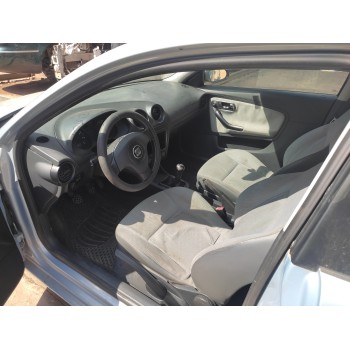 seat ibiza (6l1) del año 2002