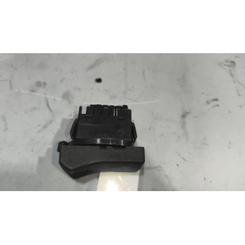 Recambio de interruptor para renault magnum ab diesel referencia OEM IAM 7020851304  