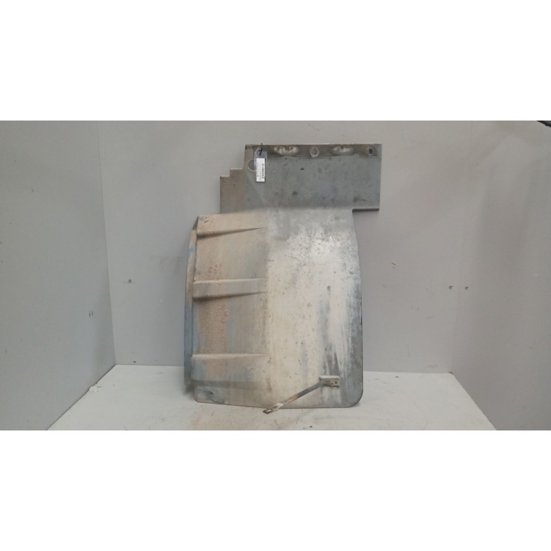 Recambio de guardabarros delantero derecho para daf serie xf105.xxx 12.9 diesel referencia OEM IAM   