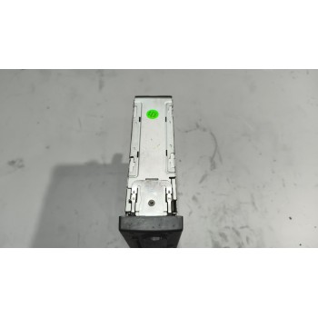 Recambio de sistema audio / radio cd para renault magnum ab diesel referencia OEM IAM 7421819272 28261016 