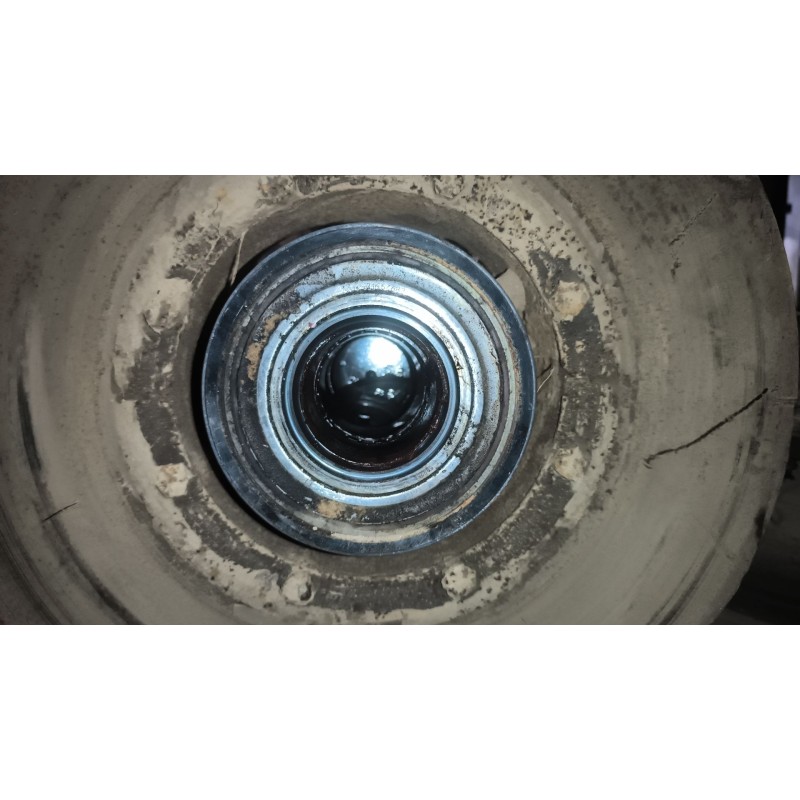 Recambio de buje delantero para volvo fh 500 referencia OEM IAM 21983590 21940776 - Blanco 2