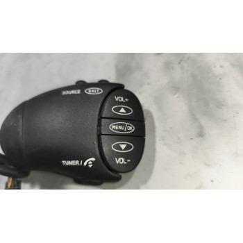 Recambio de mando radio para renault magnum ab diesel referencia OEM IAM 7421014639  