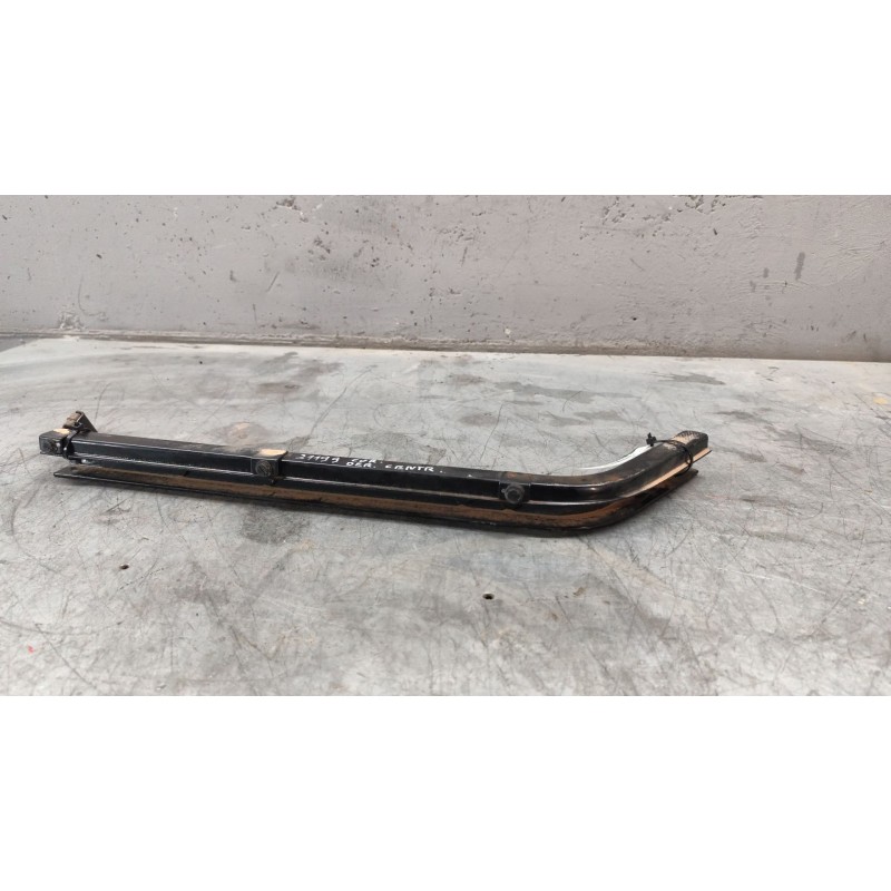 Recambio de guia puerta corredera derecha para fiat doblo ii (152) easy referencia OEM IAM   