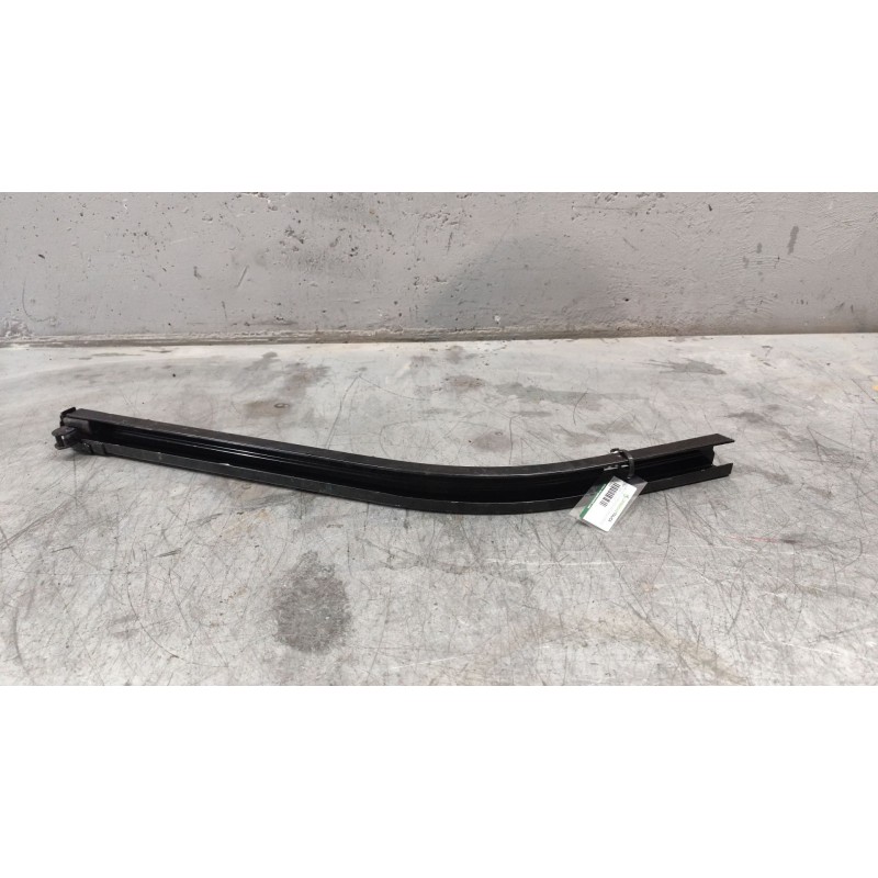 Recambio de guia puerta corredera izquierda para fiat doblo ii (152) easy referencia OEM IAM   