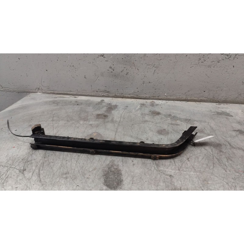 Recambio de guia puerta corredera izquierda para fiat doblo ii (152) easy referencia OEM IAM   