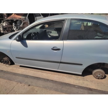 seat ibiza (6l1) del año 2002
