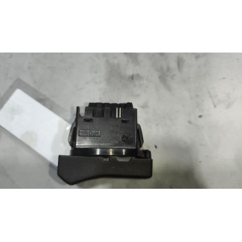 Recambio de interruptor para renault magnum ab diesel referencia OEM IAM 5010379357  