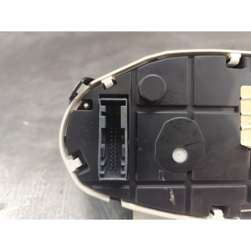 Recambio de cuadro instrumentos para ford fiesta (cb1) 1.25 16v cat referencia OEM IAM 8A6T10849AD - Granate 2