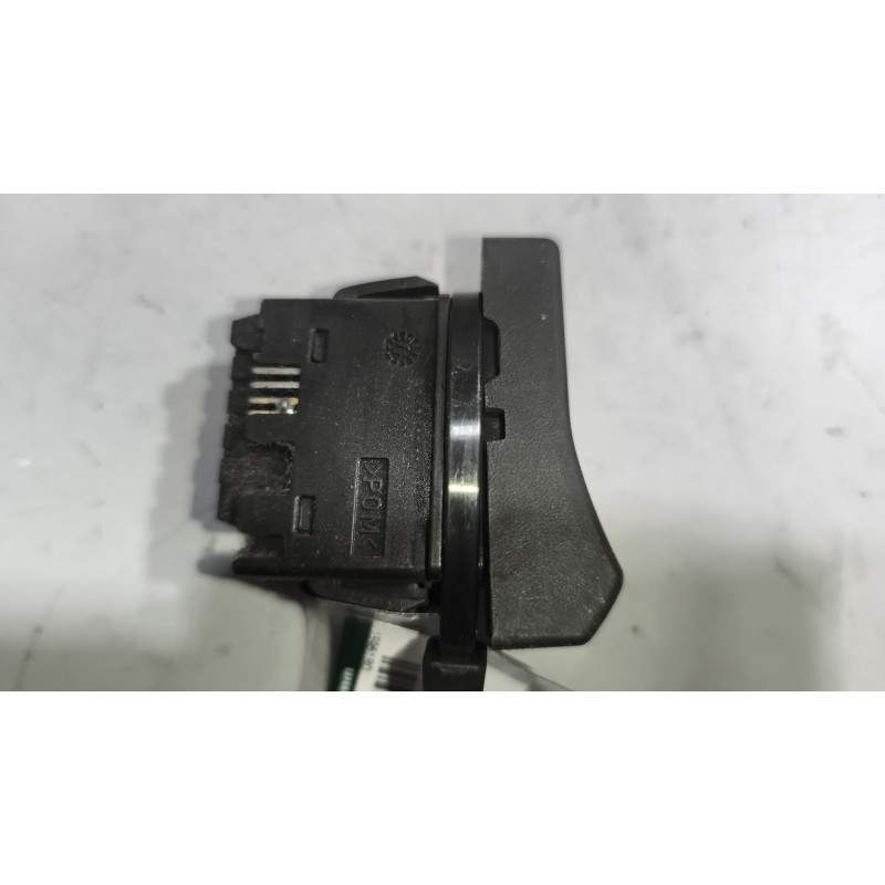 Recambio de interruptor para renault magnum ab diesel referencia OEM IAM 5010589024 - Azul 2