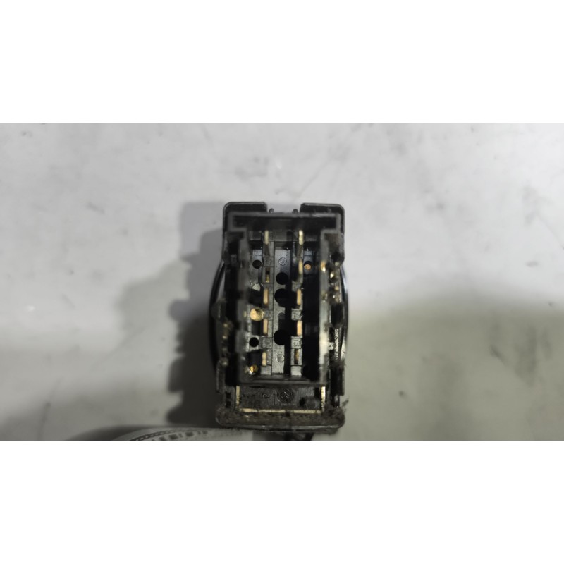 Recambio de interruptor para renault magnum ab diesel referencia OEM IAM 5010589024 - Azul 3