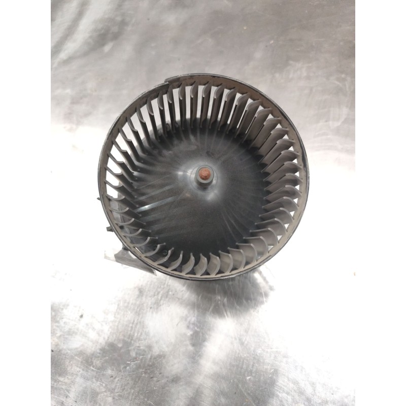 Recambio de ventilador calefaccion para ford fiesta (cb1) 1.25 16v cat referencia OEM IAM 0130115551  