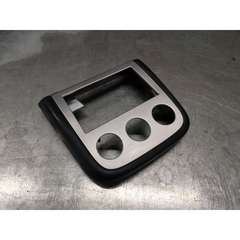 Recambio de moldura climatizacion para nissan murano i (z50) 3.5 4x4 referencia OEM IAM P10381A63000  