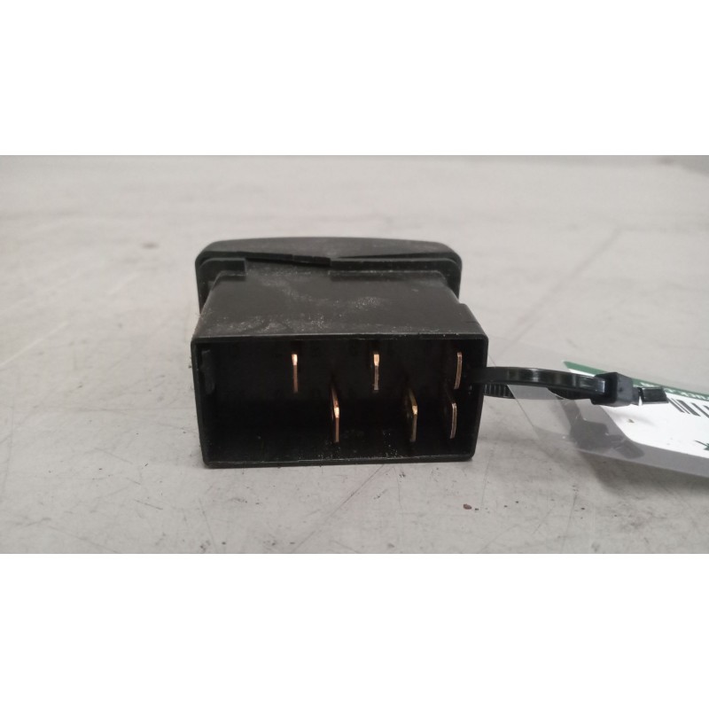 Recambio de interruptor para daf serie xf105.460 12.9 diesel referencia OEM IAM 1604607 BOTON ANTINIEBLA - Blanco 4