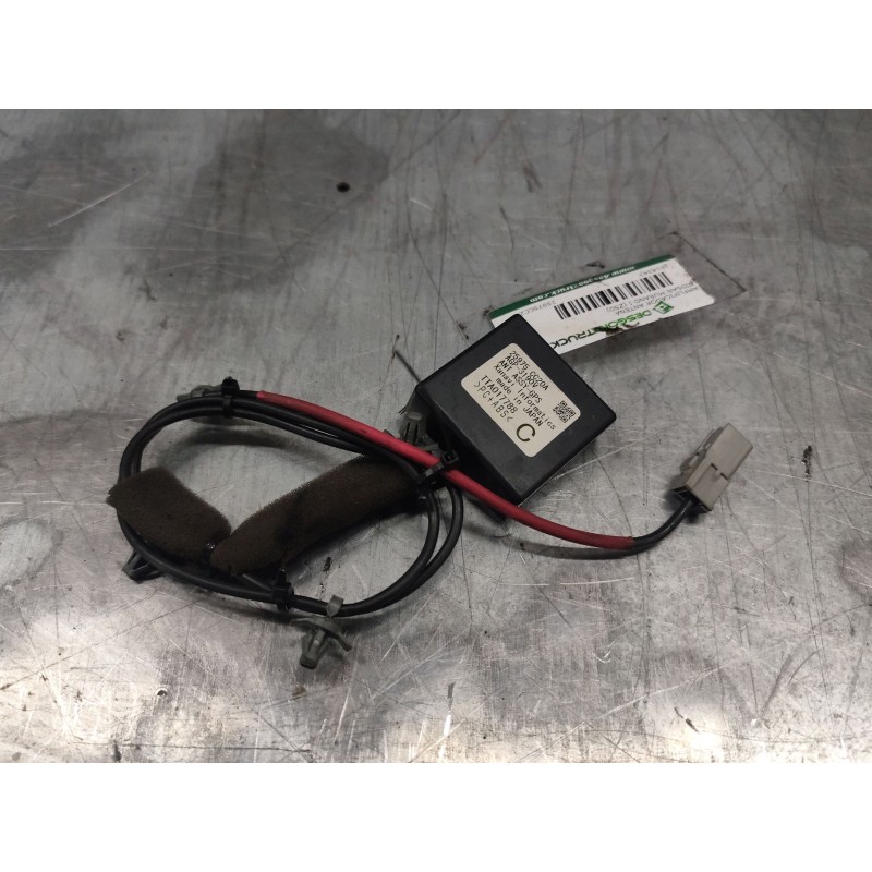 Recambio de amplificador antena para nissan murano i (z50) 3.5 4x4 referencia OEM IAM 25975CC20A  