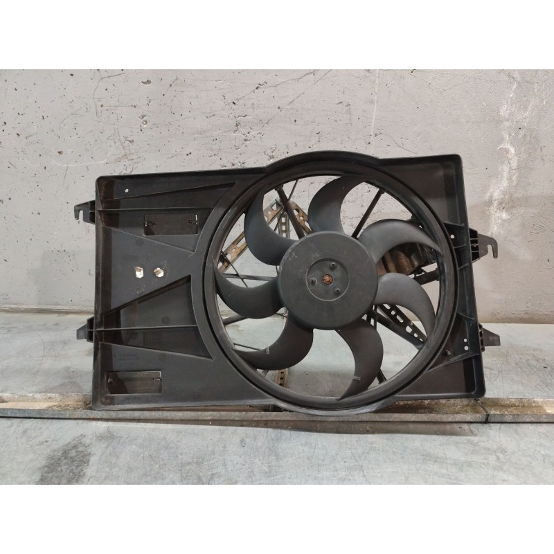 Recambio de electroventilador para ford mondeo berlina (ge) ambiente referencia OEM IAM 0130303923  