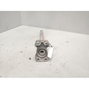 Recambio de soporte guardabarros trasero para renault magnum ab 2005 12.8 diesel referencia OEM IAM   izquierdo