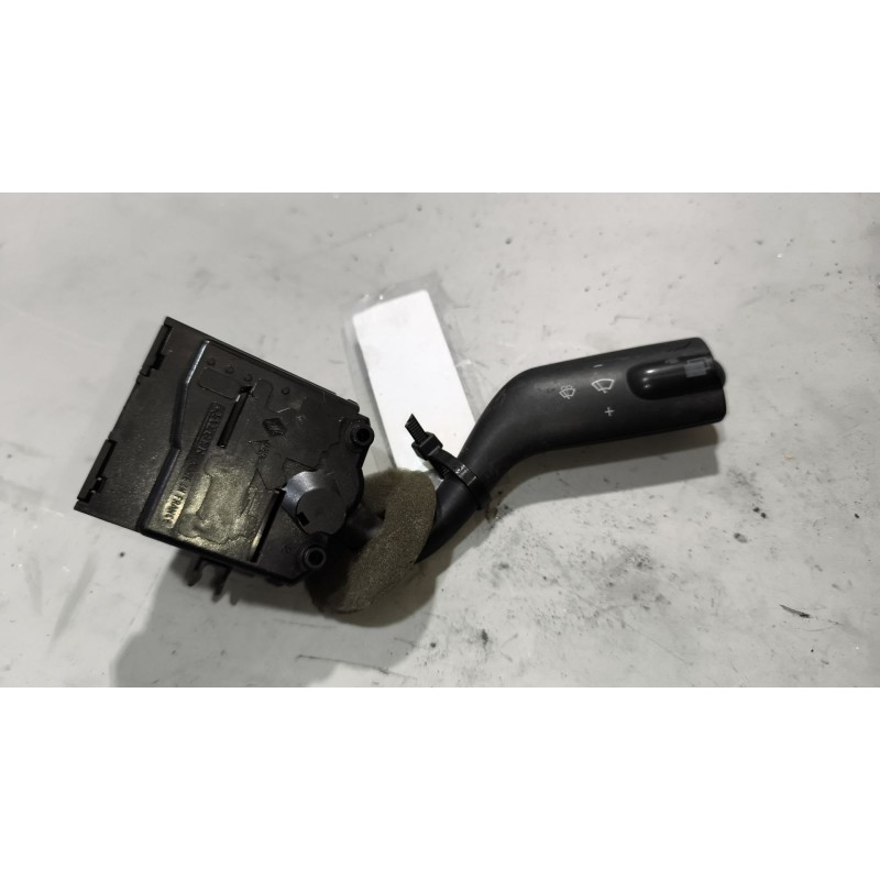 Recambio de mando limpia para renault midlum fg xxx.10    e5 corto referencia OEM IAM 7421535700  