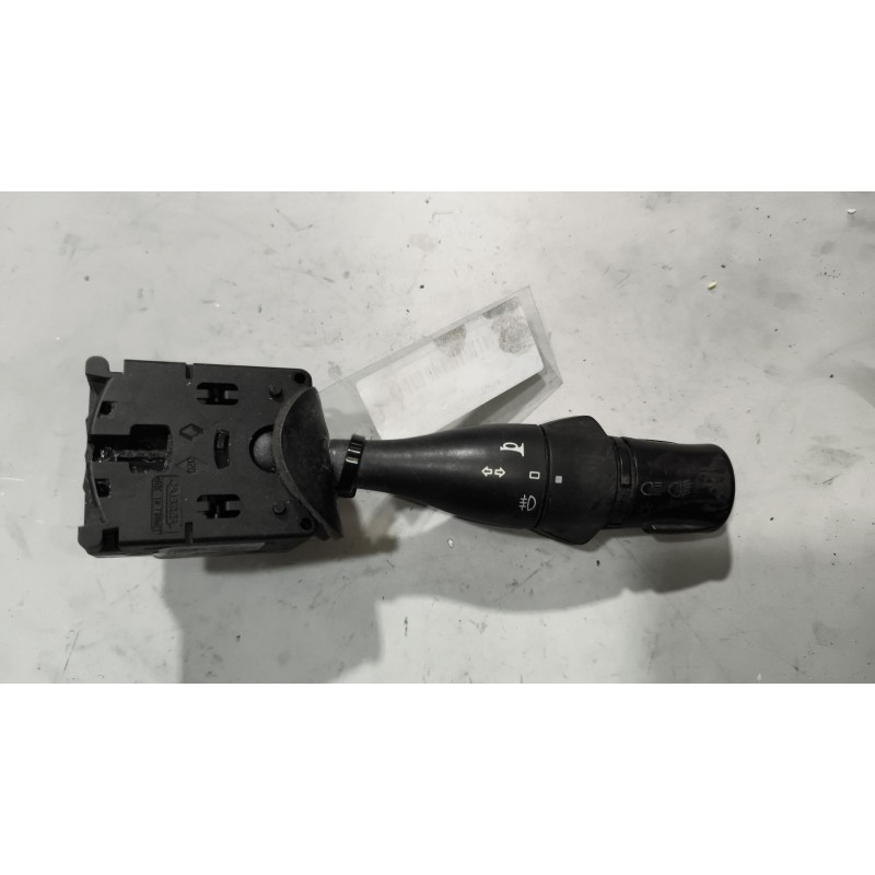 Recambio de mando intermitentes para renault midlum fg xxx.10    e5 corto referencia OEM IAM 5010589560  