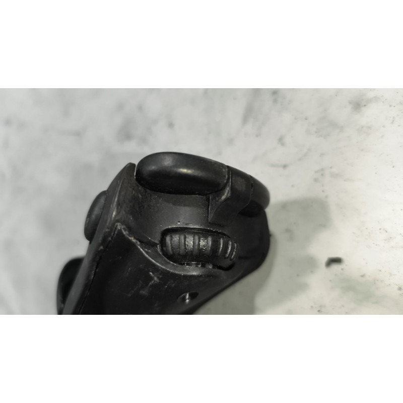 Recambio de mando radio para renault midlum fg 220.10 e5 corto referencia OEM IAM 7421014639 - Blanco 2