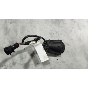 Recambio de mando radio para renault midlum fg xxx.10    e5 corto referencia OEM IAM 7421014639  