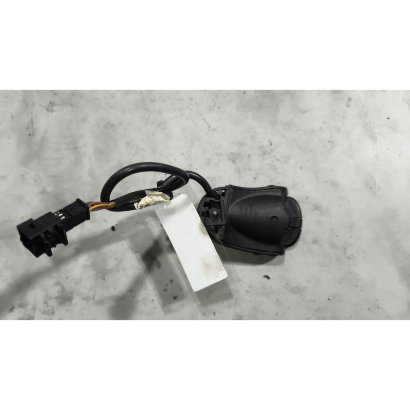 Recambio de mando radio para renault midlum fg 220.10 e5 corto referencia OEM IAM 7421014639 - Blanco 4