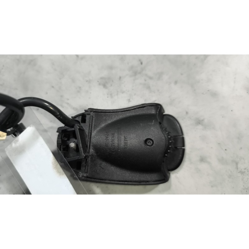 Recambio de mando radio para renault midlum fg 220.10 e5 corto referencia OEM IAM 7421014639 - Blanco 5