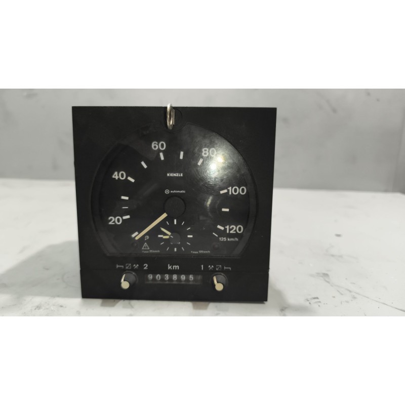 Recambio de tacografo para setra series 300 s317gt-hd, s317hd, s317hdh, s319gt-hd referencia OEM IAM 13182709 3233688 