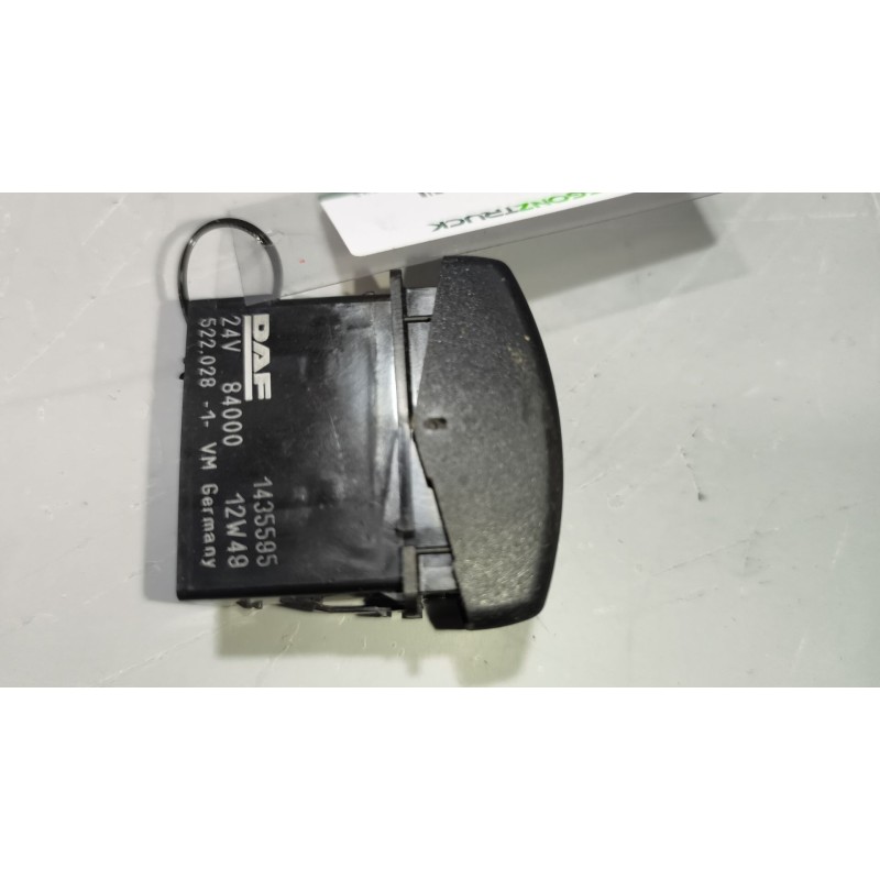 Recambio de interruptor para daf serie xf105.460 12.9 diesel referencia OEM IAM 1435595 - Blanco 4