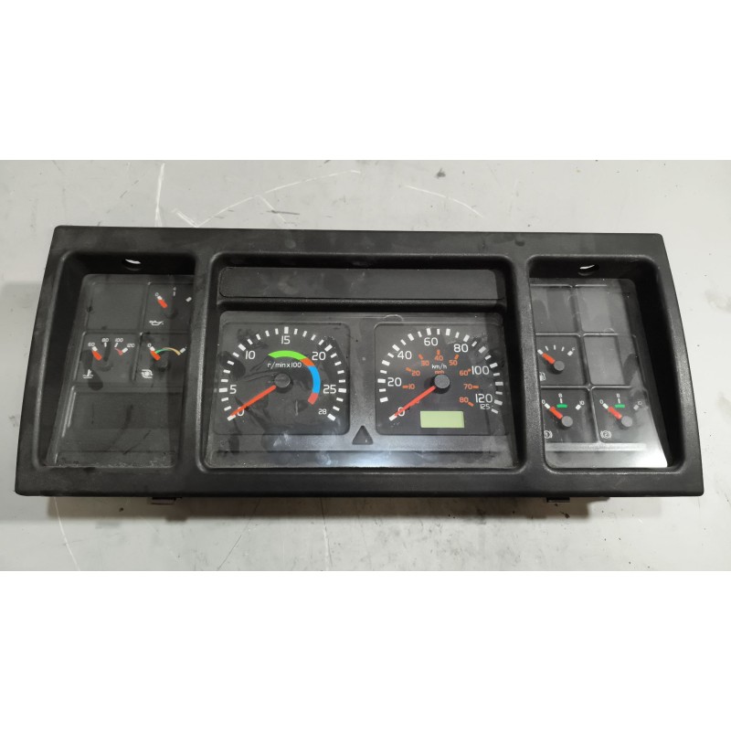 Recambio de cuadro instrumentos para volvo b12b referencia OEM IAM 70329200  