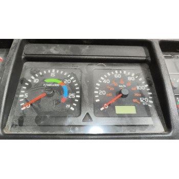 Recambio de cuadro instrumentos para volvo b12b referencia OEM IAM 70329200  