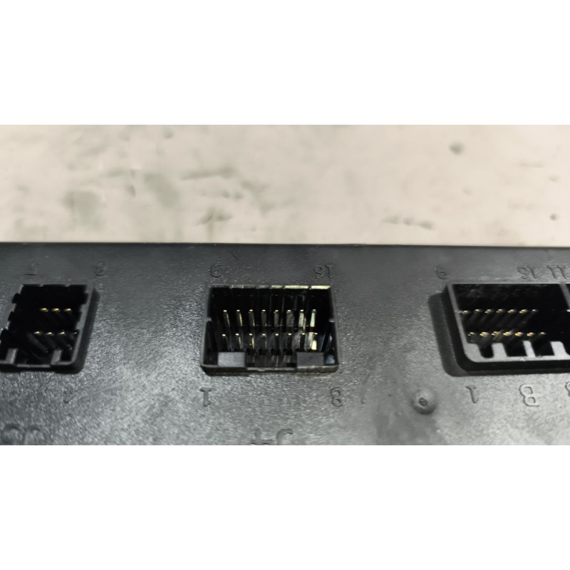 Recambio de modulo electronico para iveco stralis (ad/at) referencia OEM IAM 41221000 SW20.1 - Blanco 11