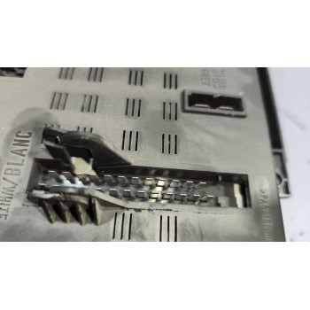 Recambio de caja reles / fusibles para daf serie lf45.xxx desde 06 6.7 diesel referencia OEM IAM 7420792050  