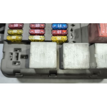 Recambio de caja reles / fusibles para daf serie lf45.xxx desde 06 6.7 diesel referencia OEM IAM 7420792050  
