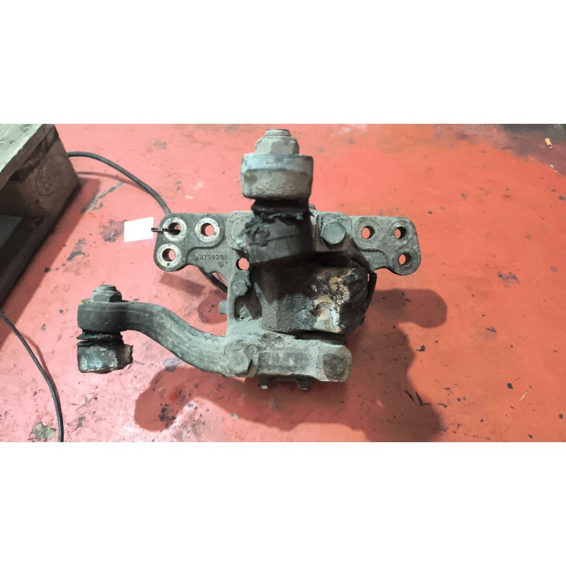 Recambio de mangueta delantera izquierda para mercedes-benz atego 4 cyl. 4x2 2005  4.3 diesel (om 904 la) referencia OEM IAM A97 - Blanco