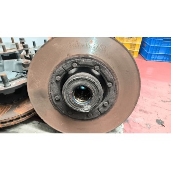 Recambio de buje delantero para renault magnum ab 2005 12.8 diesel referencia OEM IAM 7421022433  