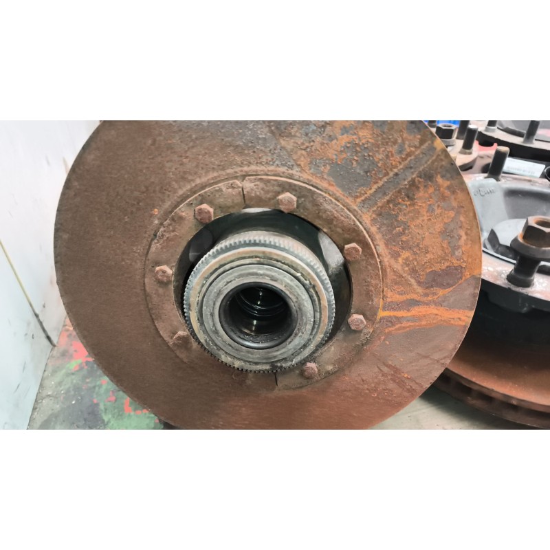 Recambio de buje delantero para renault premium lander 10.8 diesel referencia OEM IAM 7421022433 - Blanco 3