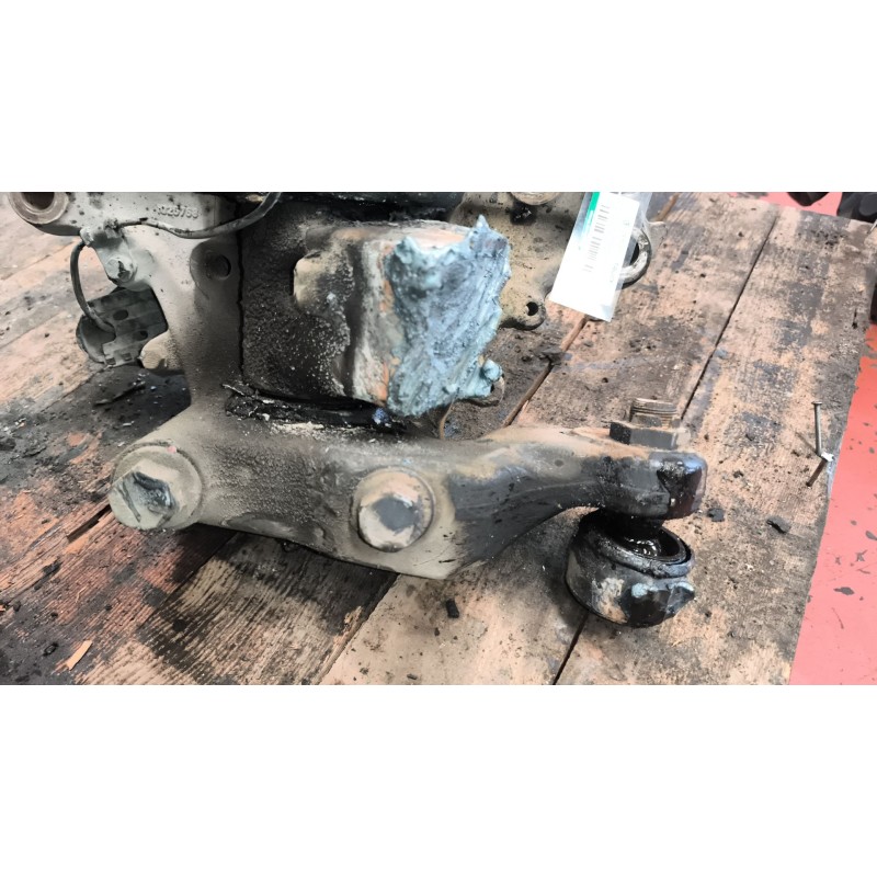 Recambio de mangueta delantera derecha para renault premium lander 10.8 diesel referencia OEM IAM 7420556298 20556298 - Blanco 4