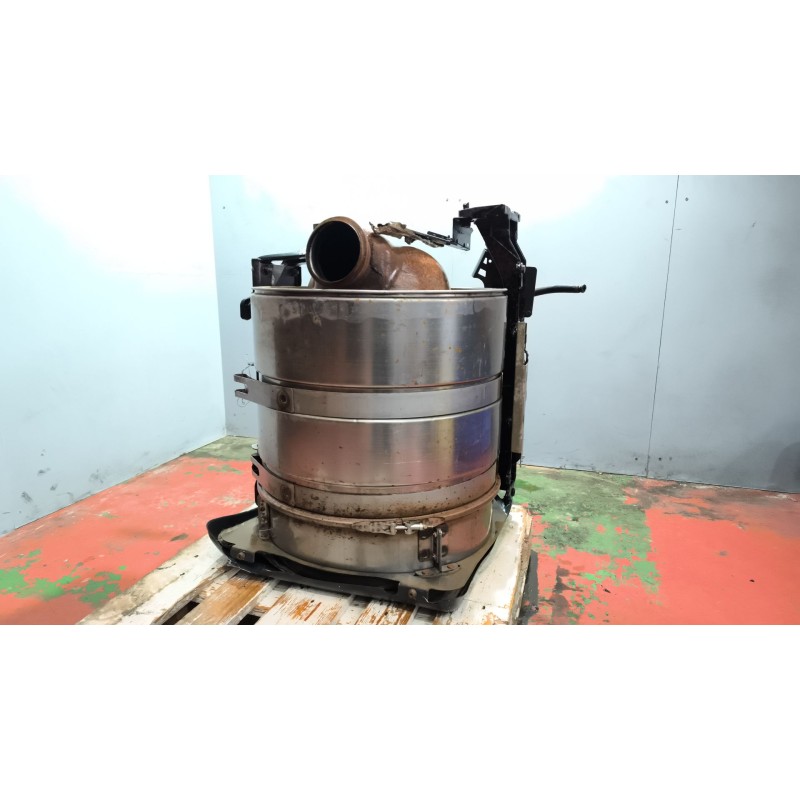 Recambio de catalizador para scania r i r 500 referencia OEM IAM 1928892 1944879 