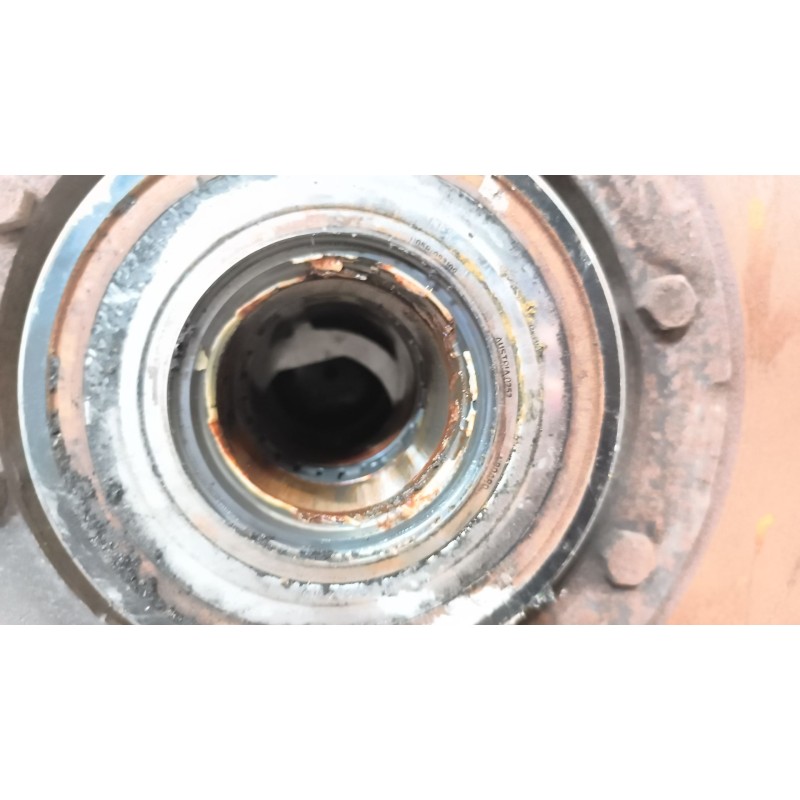 Recambio de buje delantero para renault serie t 12.8 diesel referencia OEM IAM 7421116593 7421535963 7421534388 - Blanco 2