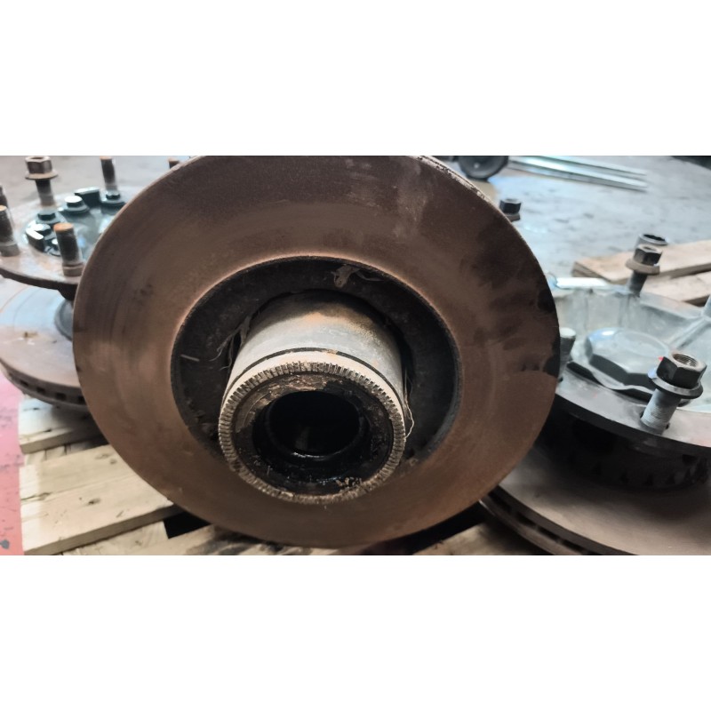 Recambio de buje delantero para iveco stralis (as) 12.9 diesel referencia OEM IAM 7183906 3